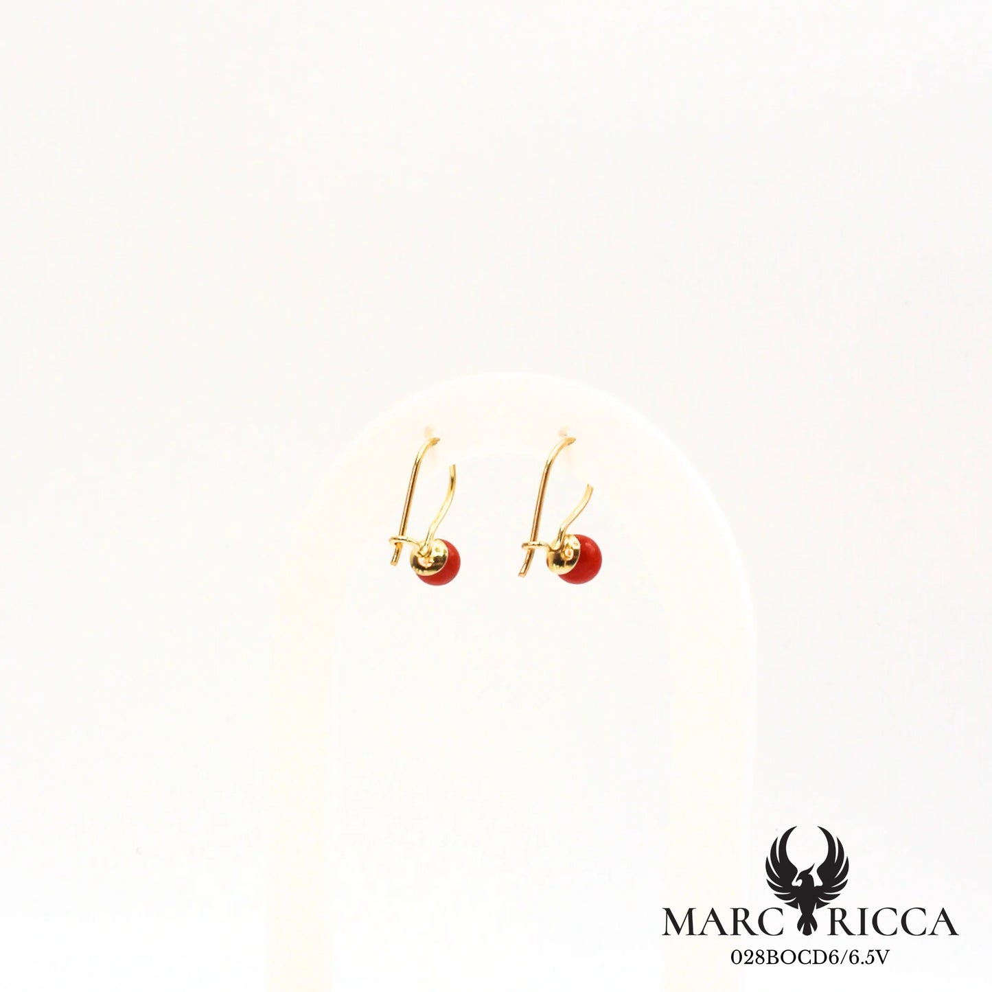 Boucles d'oreilles dormeuse avec boule en corail