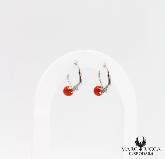 Boucles d'oreilles dormeuses avec perles de corail