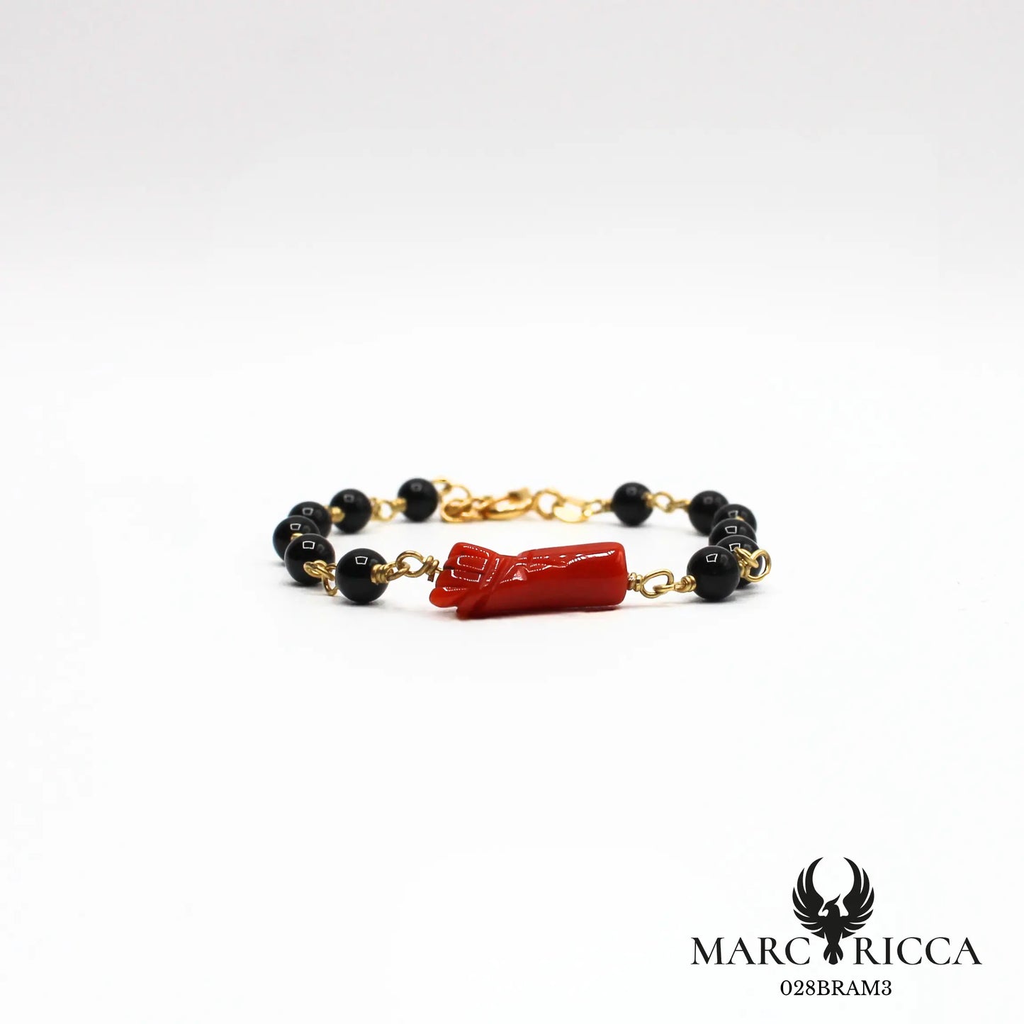 Bracelet perles onyx et main en corail en vermeil
