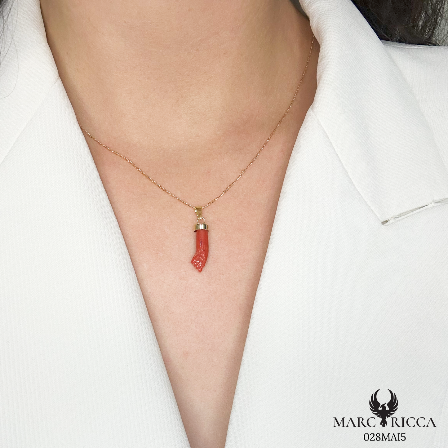 main corail bjoux corse pendentif or Marc-Ricca