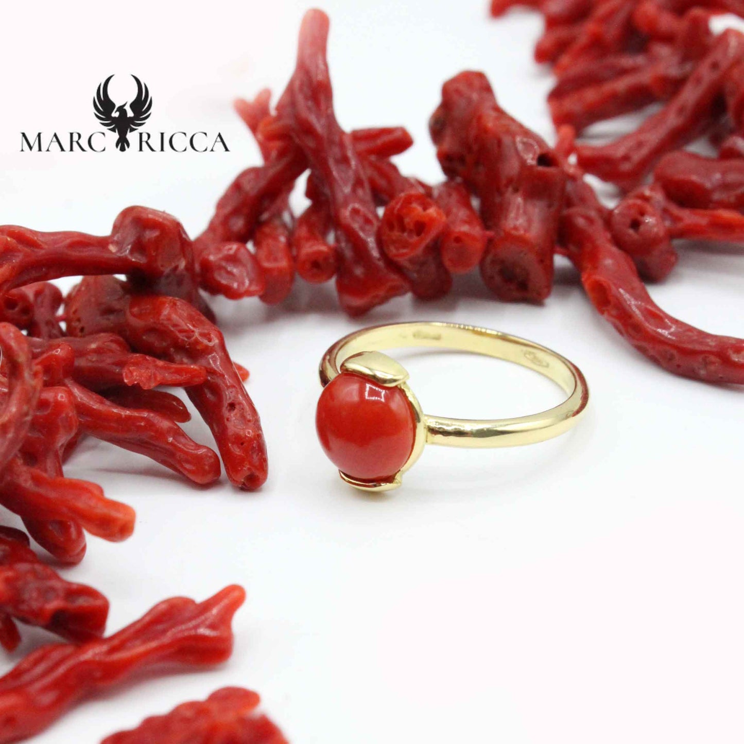 Bague Or Corail Cabochon Rond