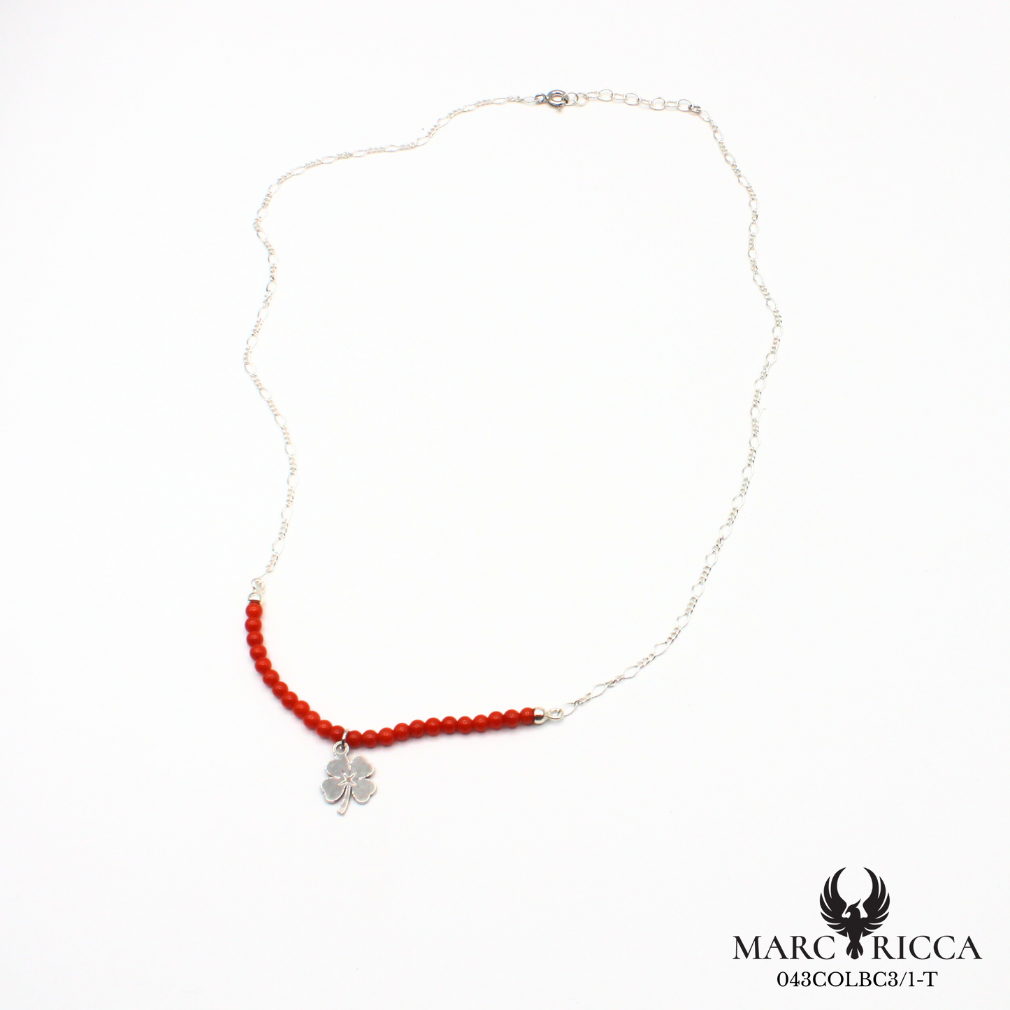 Collier chaine avec perles de corail et trèfle en argent ou vermeil