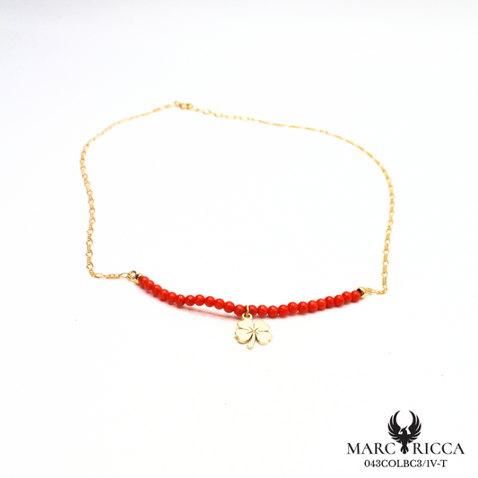 Collier chaine avec perles de corail et trèfle en argent ou vermeil