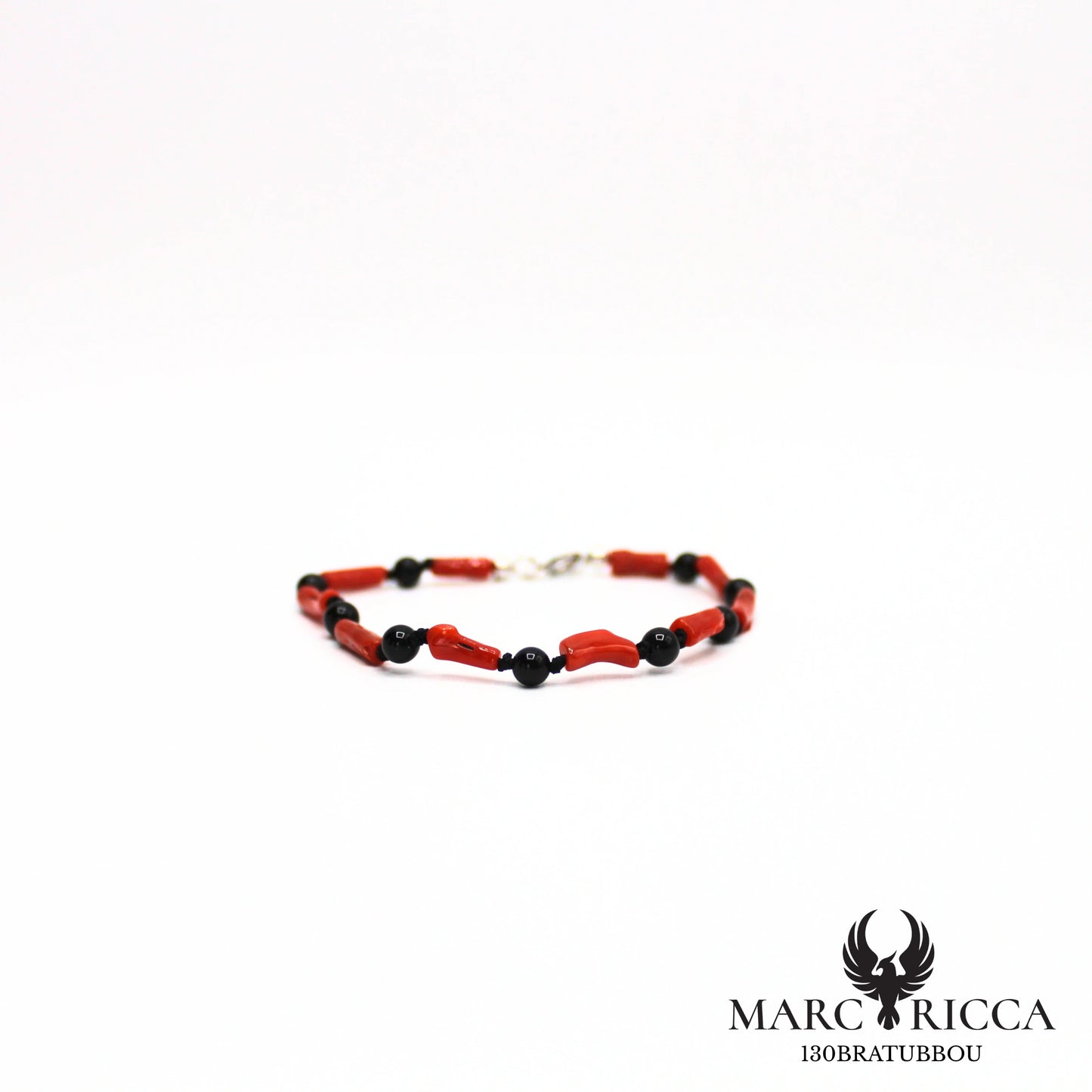 Bracelet tubes de corail et perles d'agate noir