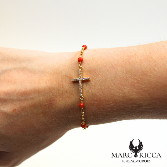 Bracelet chaine en vermeil avec perles de corail et croix en zirconium