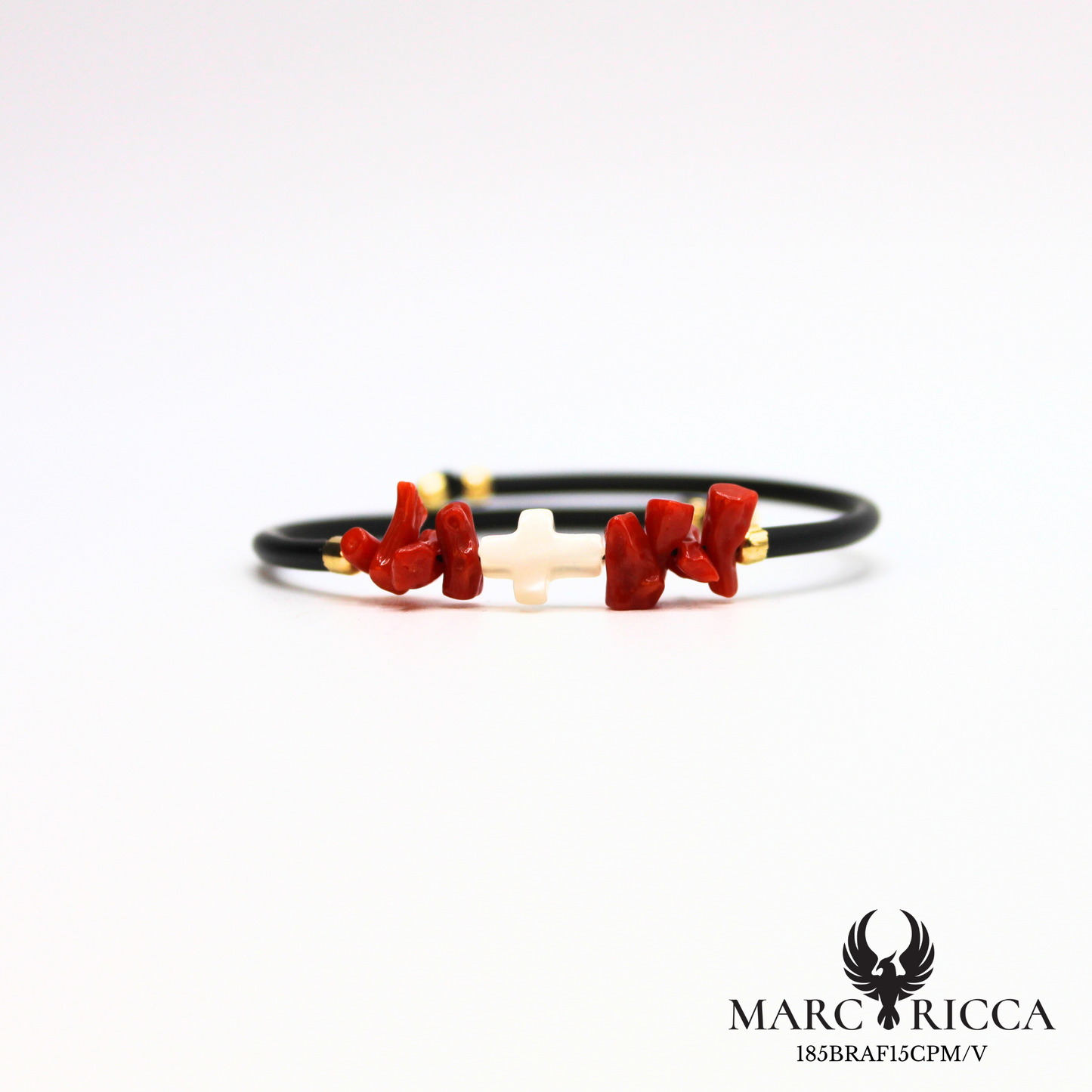 Bracelet jonc en caoutchouc avec corail cupolino et croix en nacre