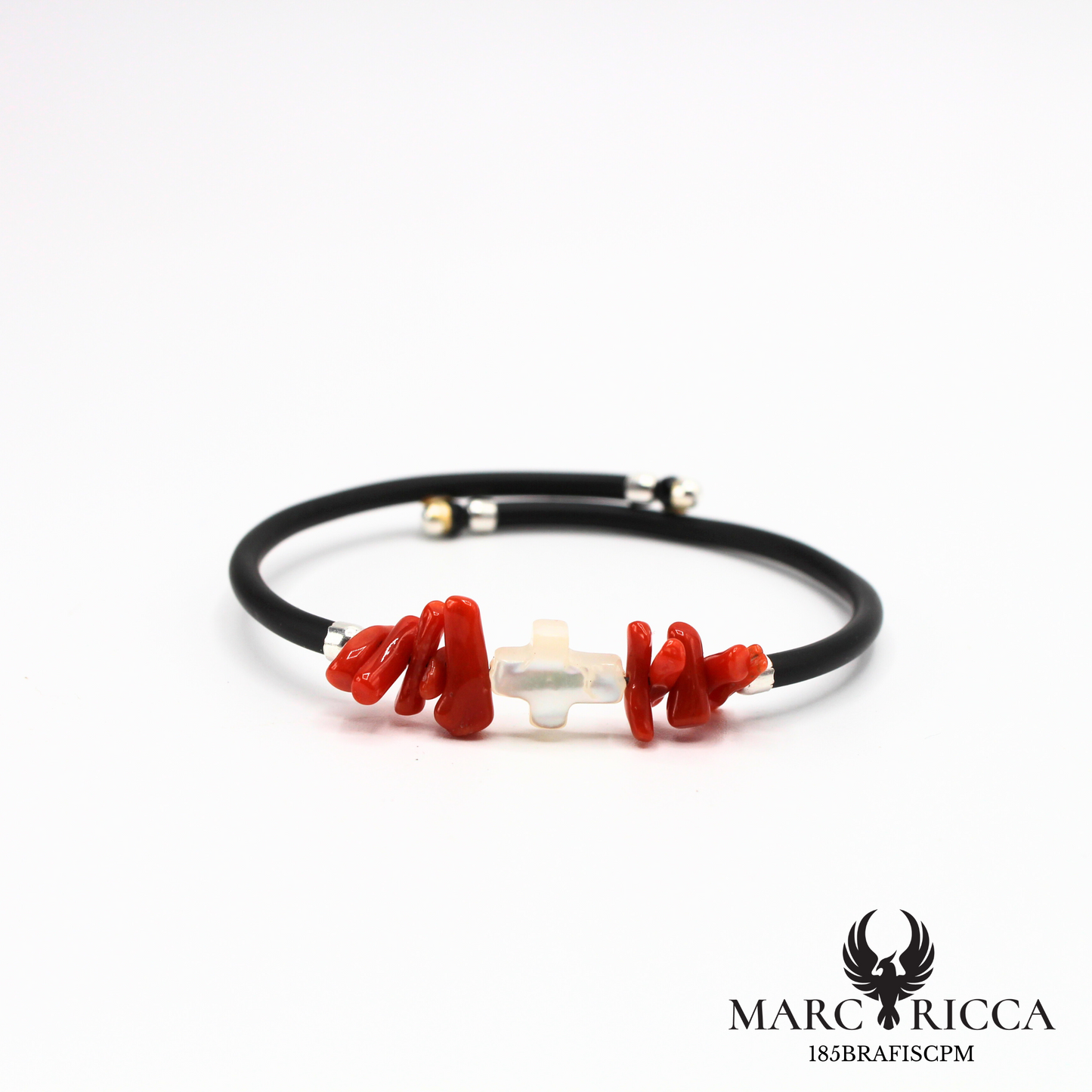 Bracelet jonc en caoutchouc avec corail cupolino et croix en nacre