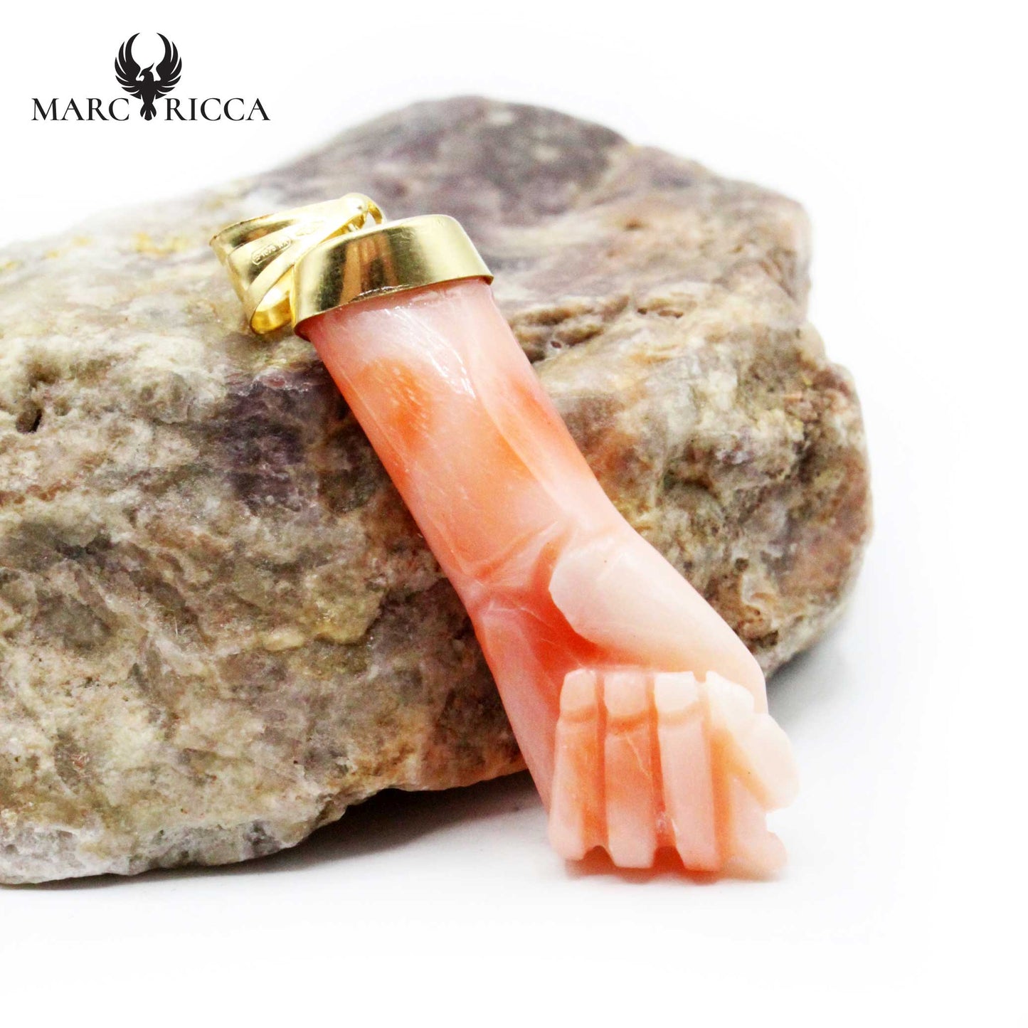 Pendentif Or Main en Corail Rose
