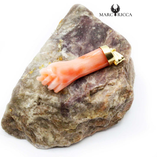 Pendentif Or Main en Corail Rose