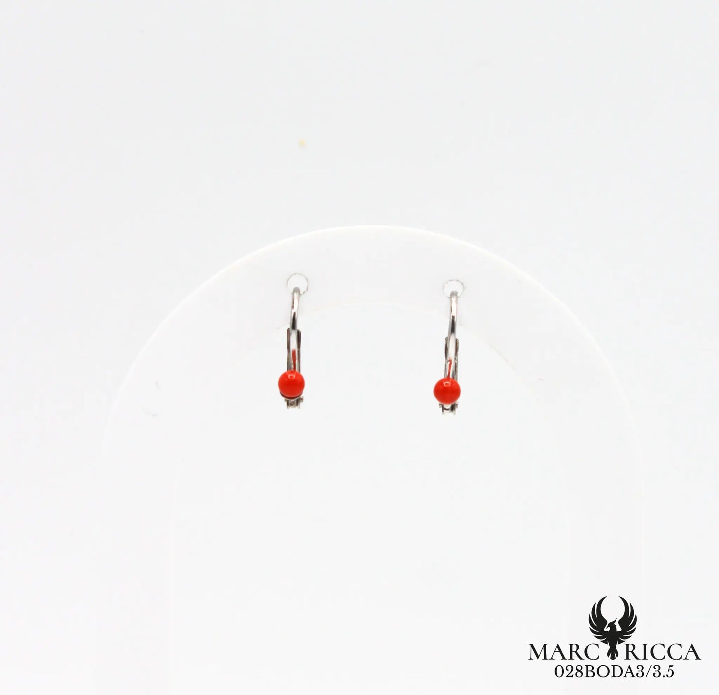 Boucles d'oreilles dormeuses avec perles de corail