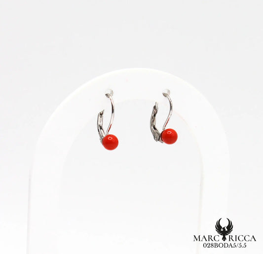 Boucles d'oreilles dormeuses avec perles de corail