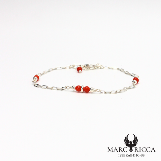 Bracelet chaîne en argent avec perles de corail