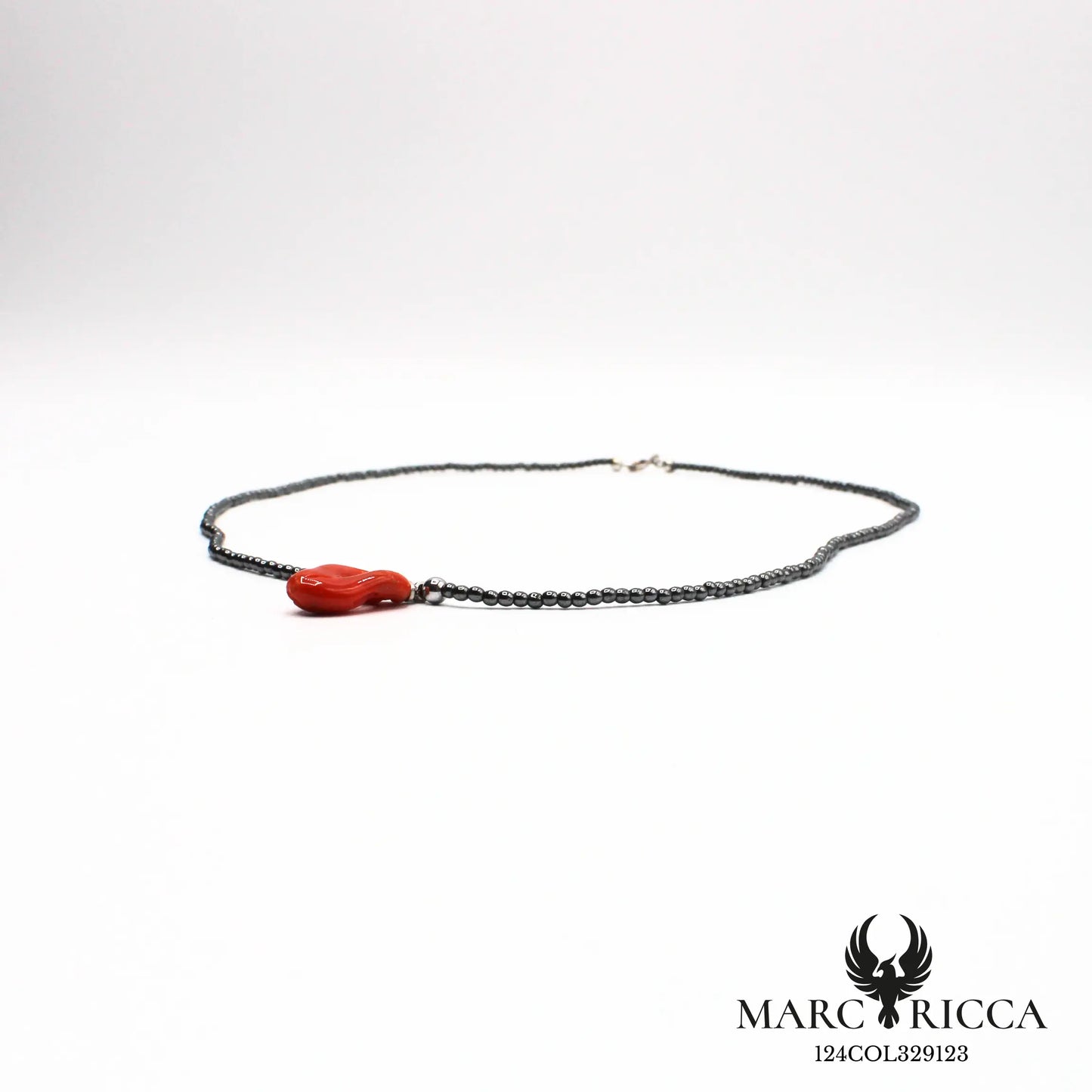 Collier hématite avec anneau en corail