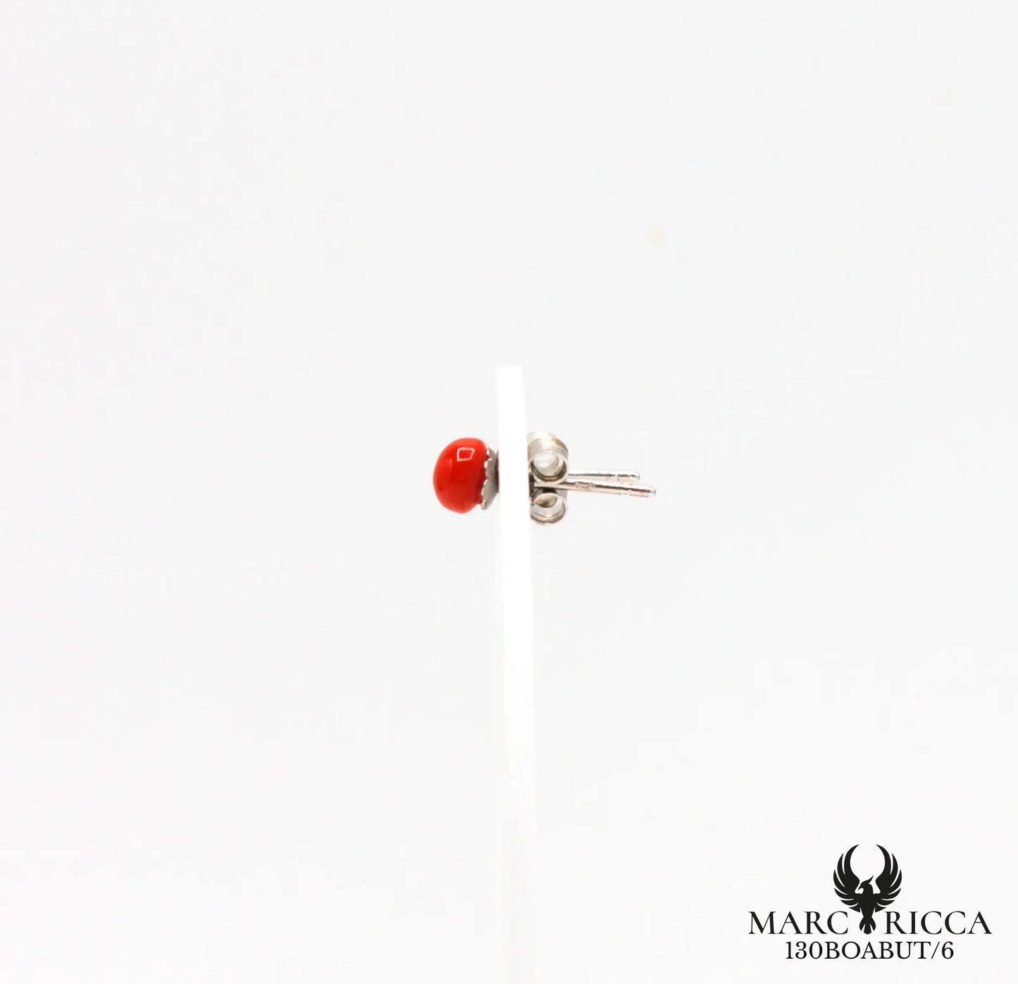 Boucles d'oreilles clous avec perle de corail