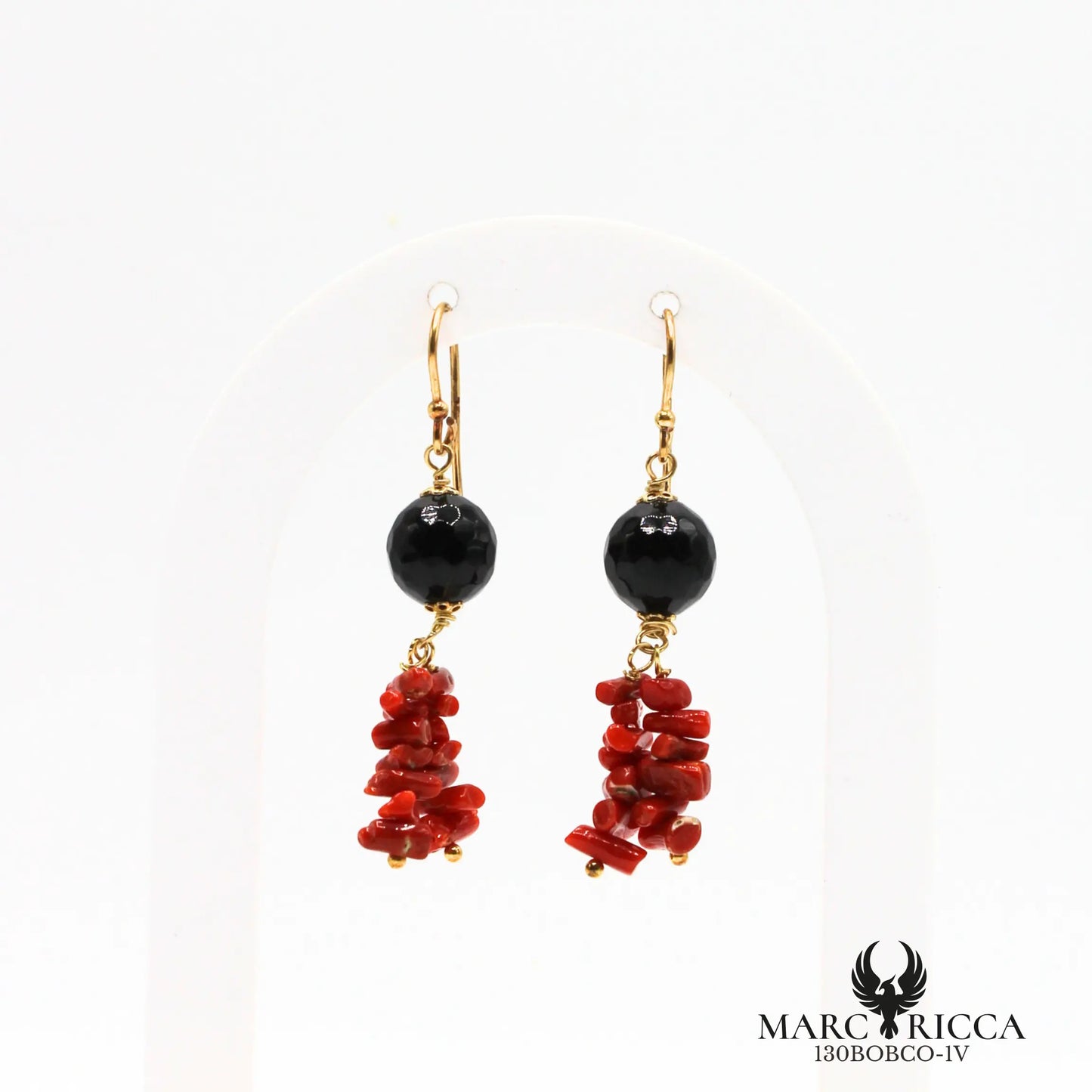 Boucles d'oreilles pendantes corail cupolino et onyx