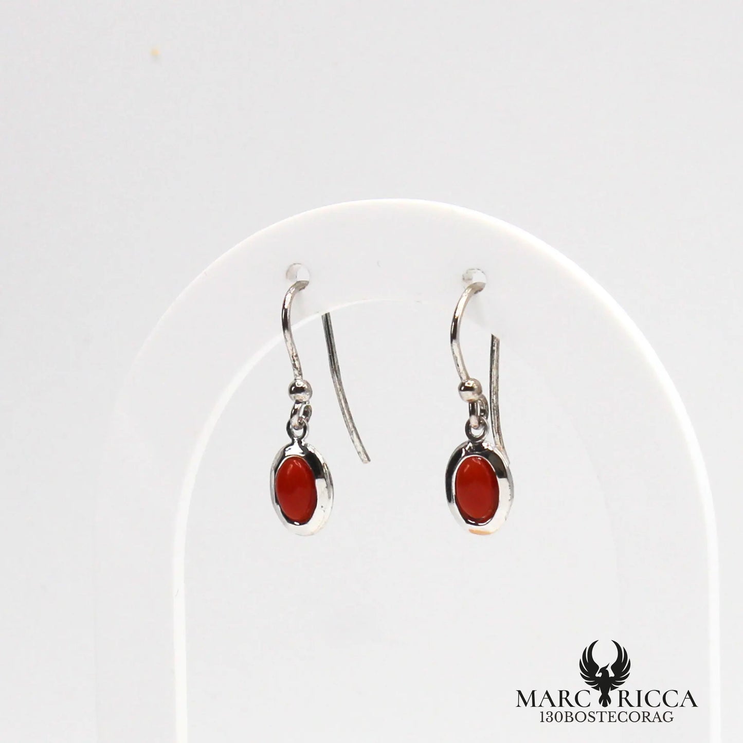 Boucles d'oreilles pendantes cabochon corail en argent