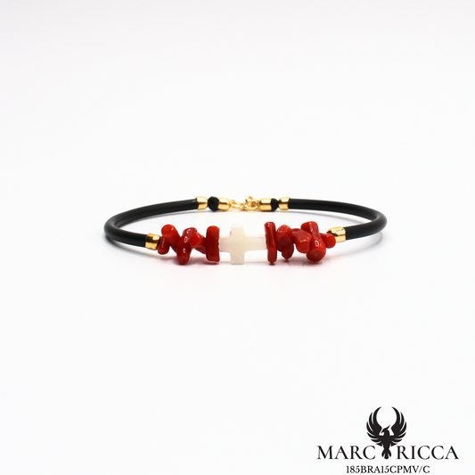 Bracelet jonc en caoutchouc avec corail cupolino et croix en nacre