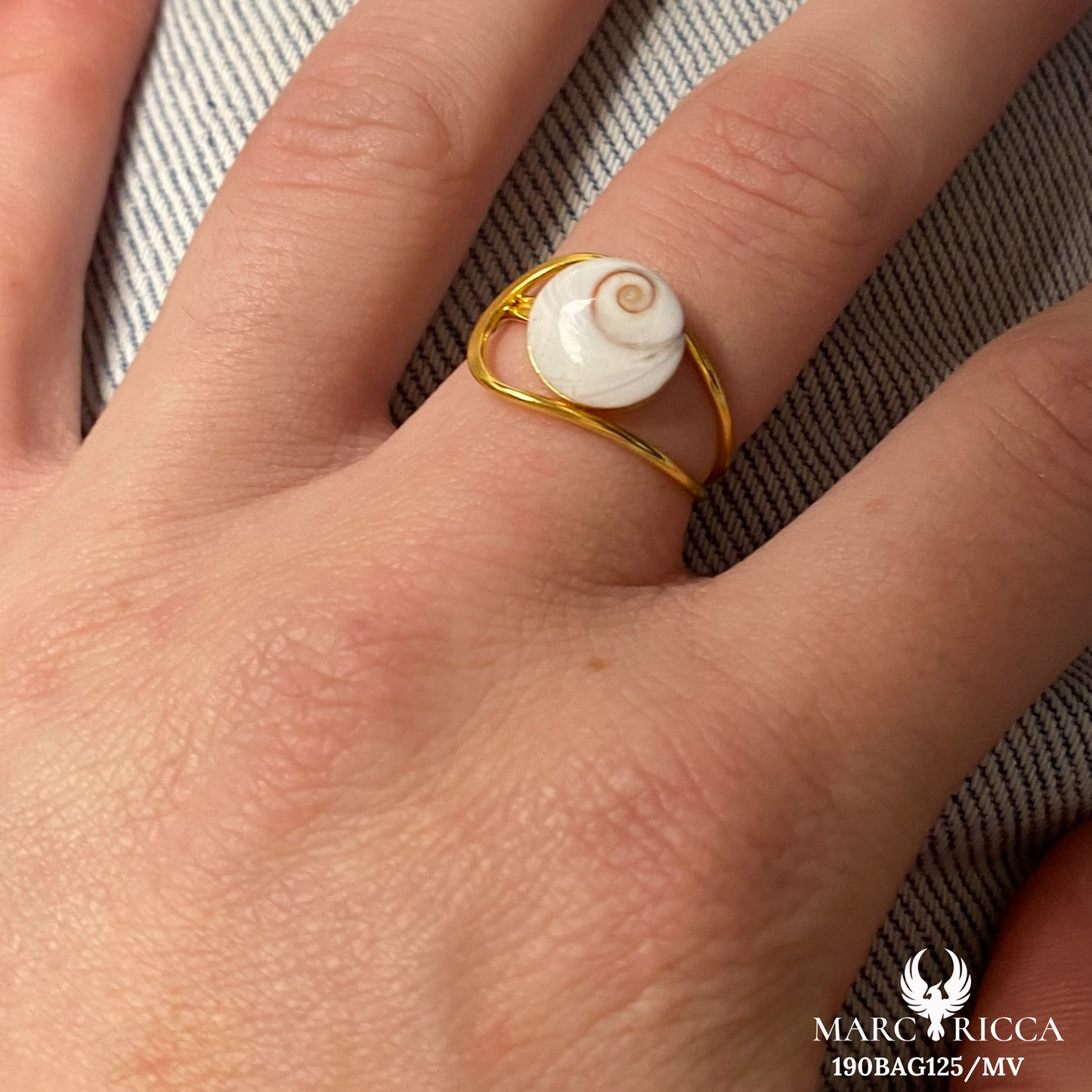 Bague œil de Sainte Lucie réglable